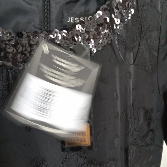 Little black dress Jessica size 6 with sequin trim - Picture 4 of 9